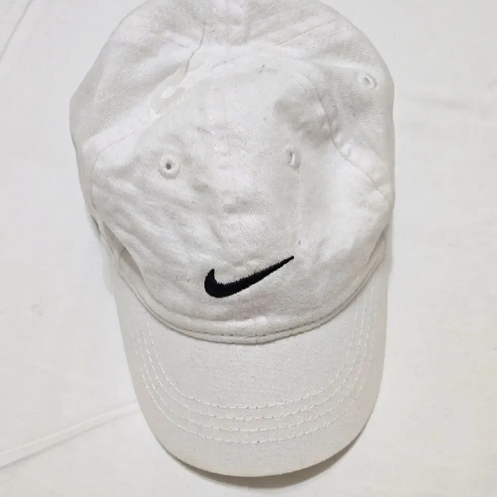 Nike White and Black Hat Classic‎ Design Infant